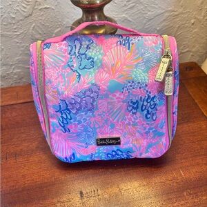 Lilly Pulitzer new toiletries travel bag
